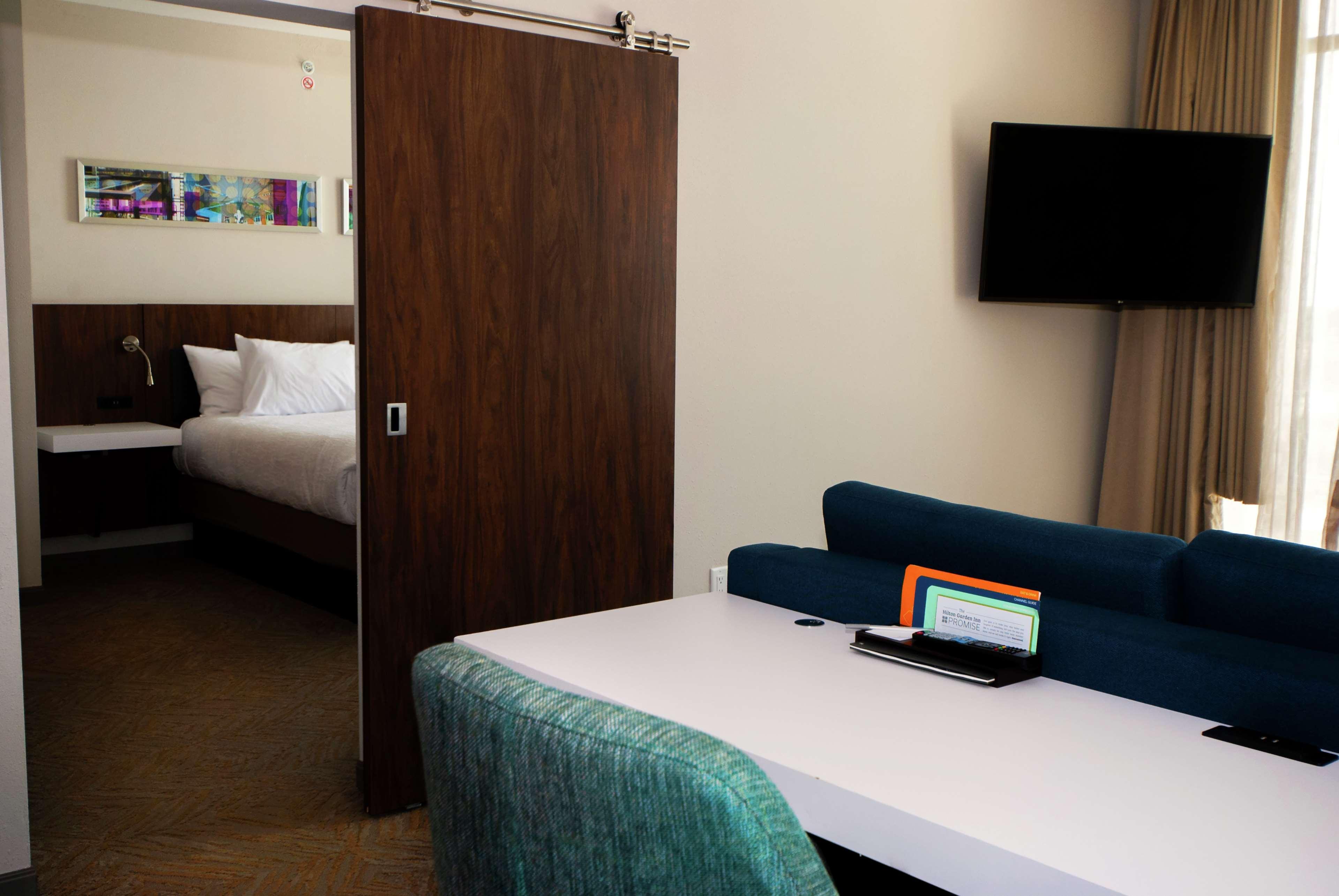 Hilton Garden Inn Dallas At Hurst Conference Center Экстерьер фото