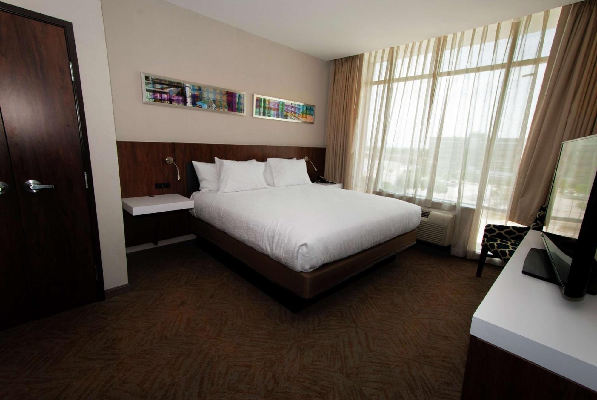 Hilton Garden Inn Dallas At Hurst Conference Center Экстерьер фото