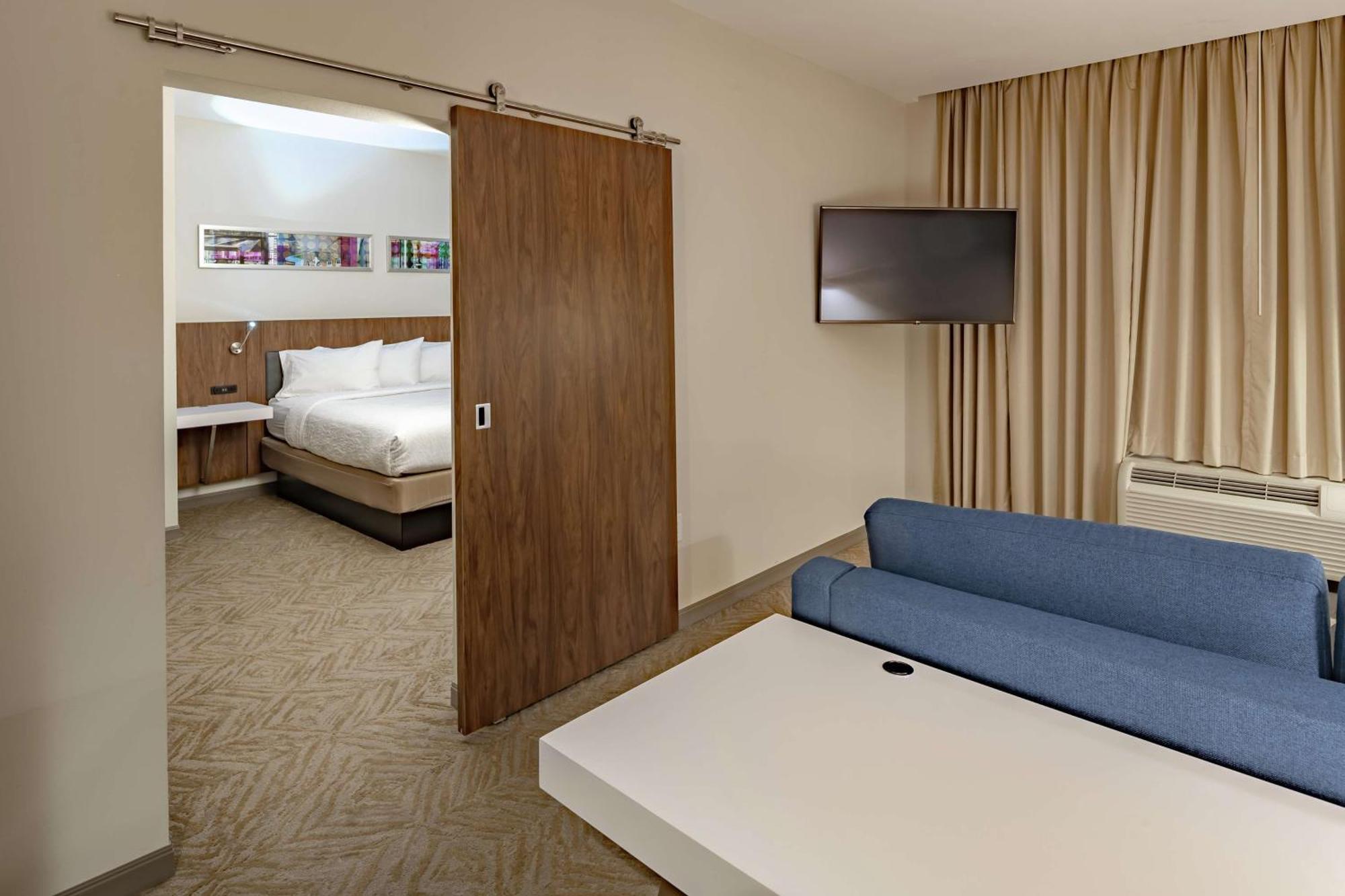 Hilton Garden Inn Dallas At Hurst Conference Center Экстерьер фото